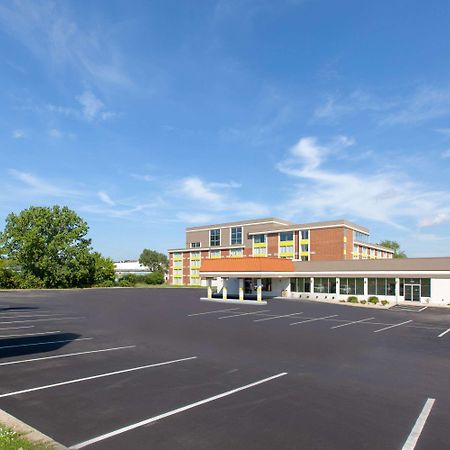 Days Inn & Suites By Wyndham Grand Rapids Near Downtown 怀俄明 外观 照片