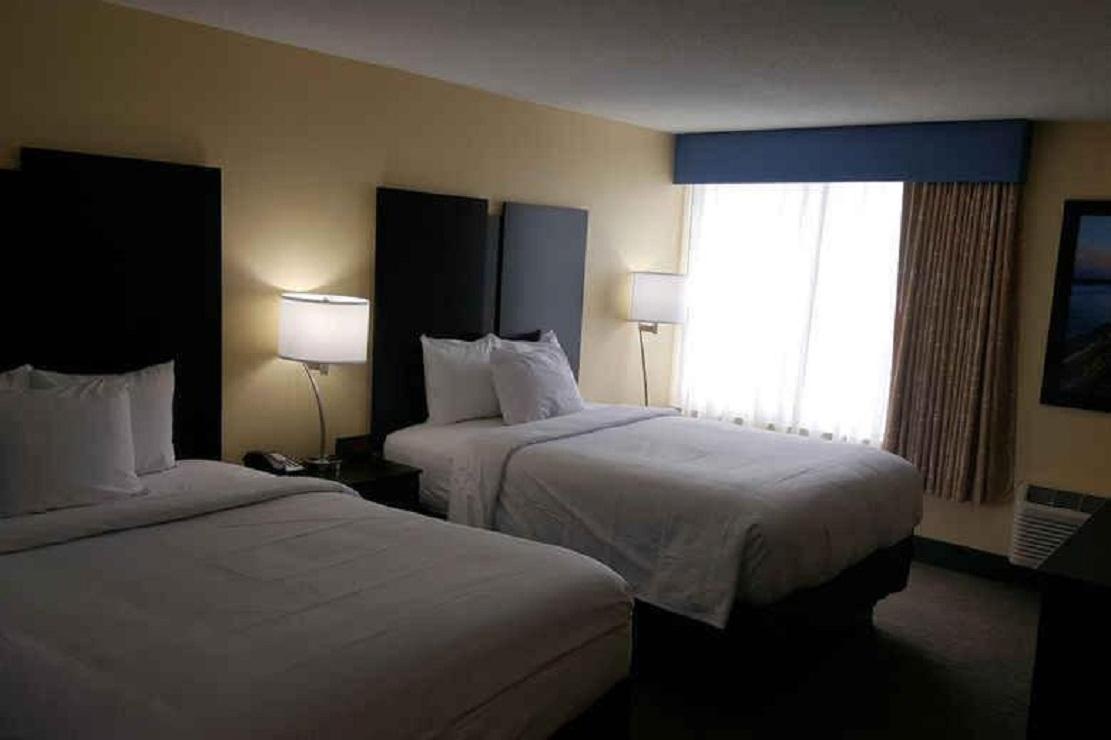 Days Inn & Suites By Wyndham Grand Rapids Near Downtown 怀俄明 外观 照片