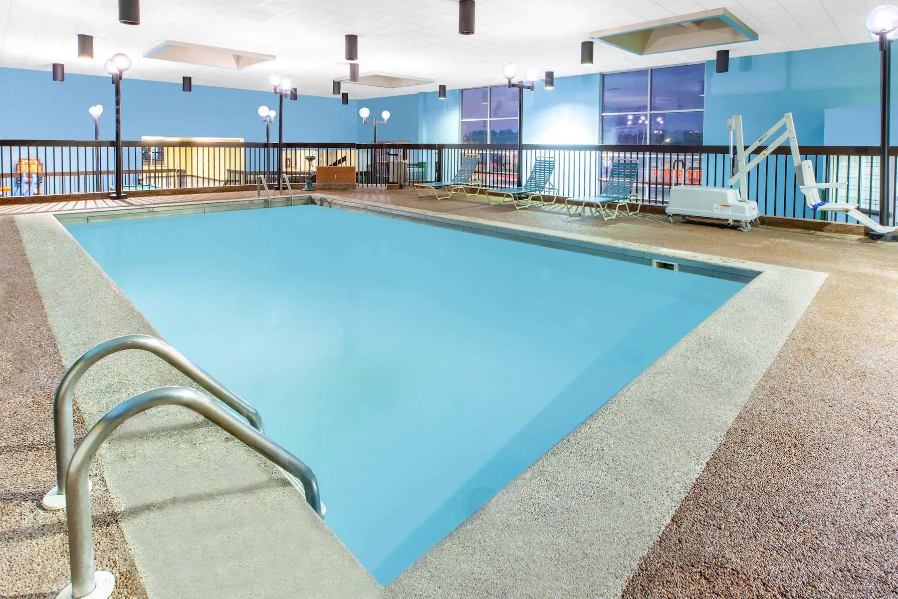 Days Inn & Suites By Wyndham Grand Rapids Near Downtown 怀俄明 外观 照片