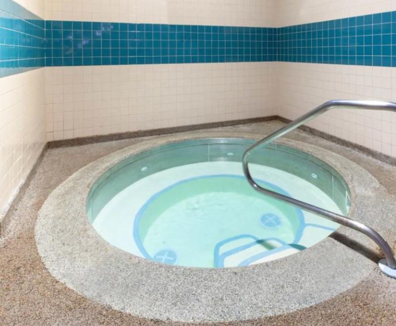 Days Inn & Suites By Wyndham Grand Rapids Near Downtown 怀俄明 外观 照片